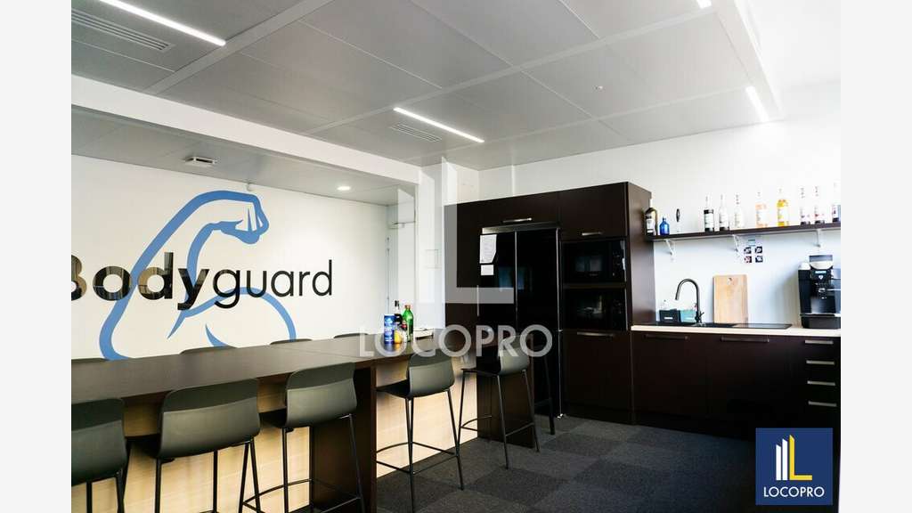 Location bureaux 394m² R+2 à Nice Arénas UNITY