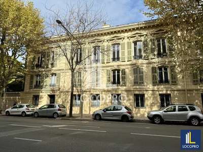 Location bureaux 125m² R+1 en centre-ville de Nice