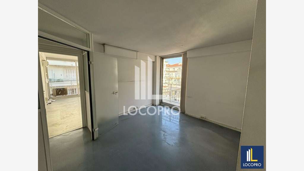 A louer bureaux 365m² en centre-ville de Nice