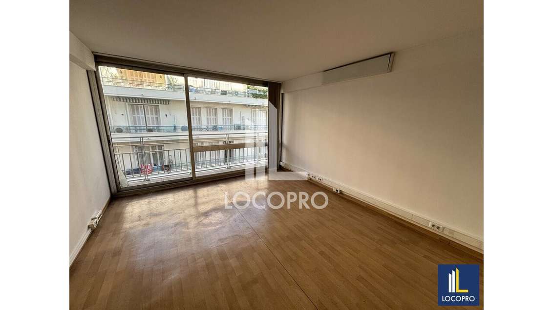 A louer bureaux 365m² en centre-ville de Nice