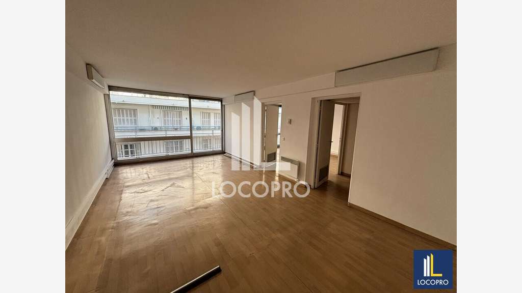 A louer bureaux 365m² en centre-ville de Nice