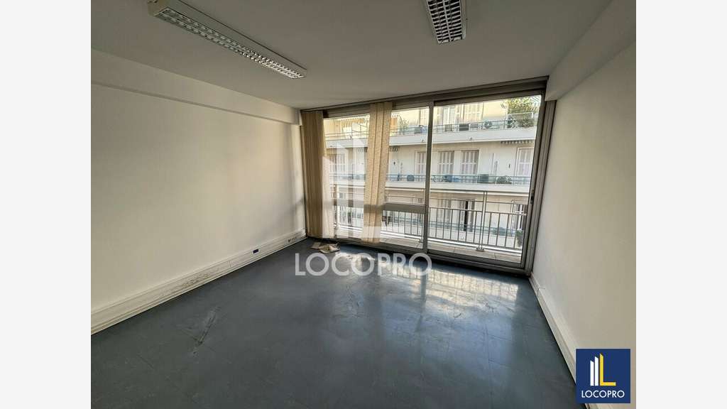 A louer bureaux 365m² en centre-ville de Nice