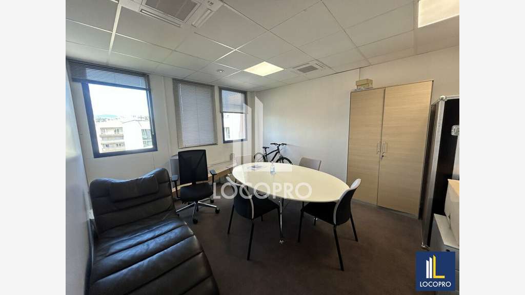 Bureaux 208m² vue mer exceptionnelle à Nice
