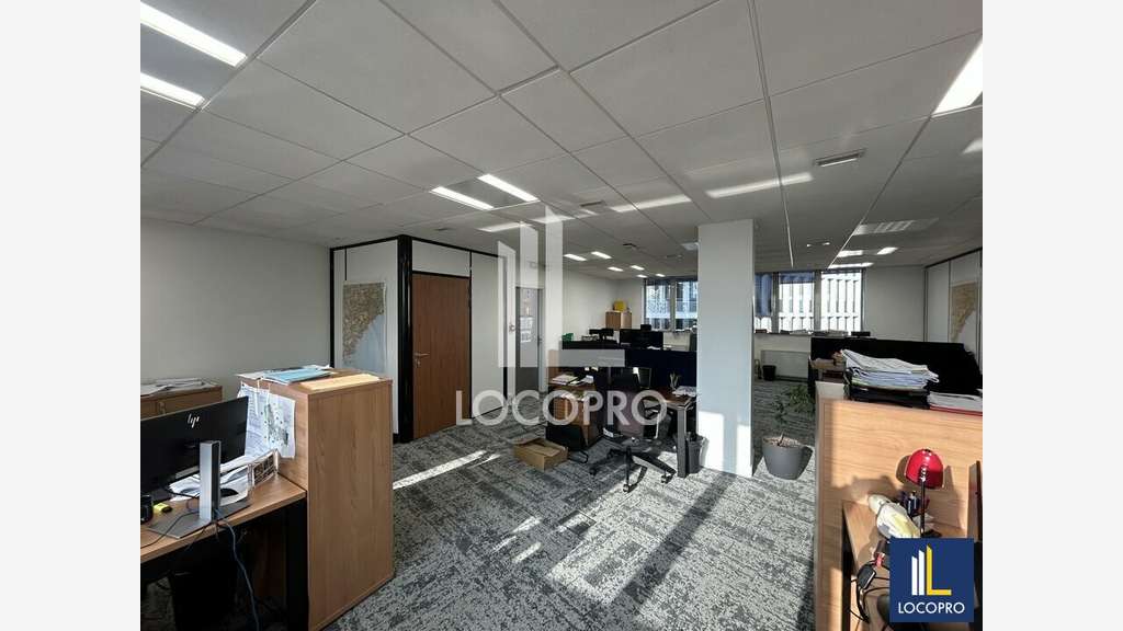 A louer bureaux 251m² R+5 à Nice Arenas
