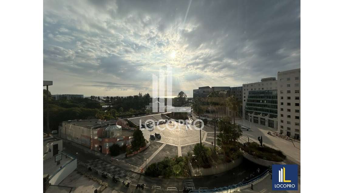 A louer bureaux 251m² R+5 à Nice Arenas 