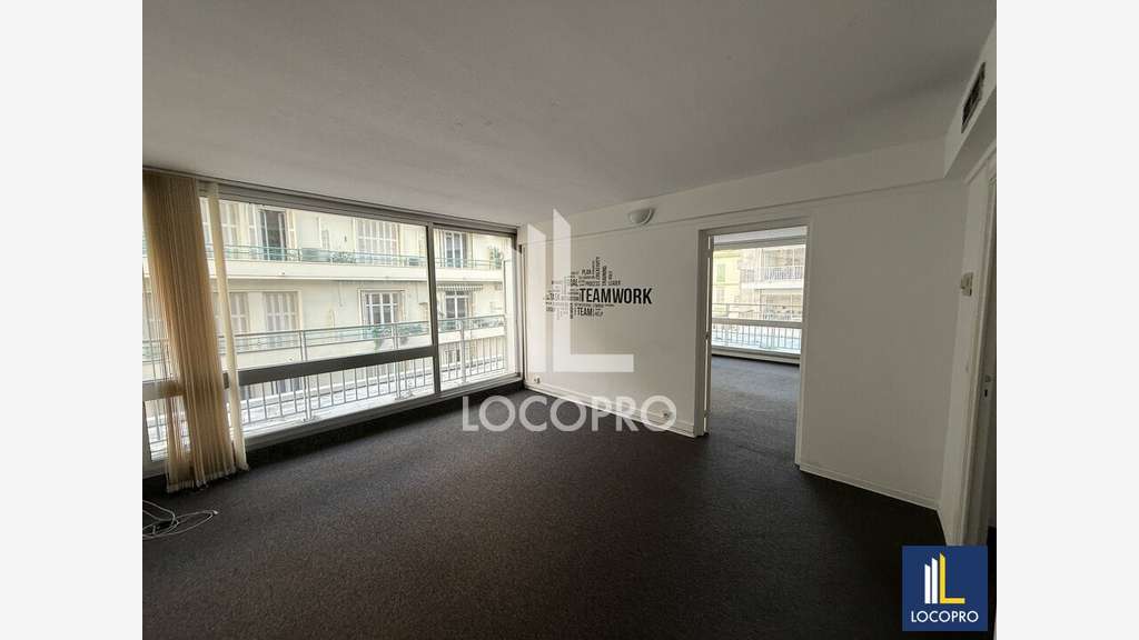 A louer bureau 65m² R+3 au cœur de Nice