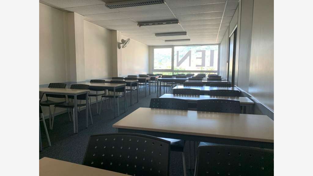 Location pure bureaux 225m² proche Acropolis àNice