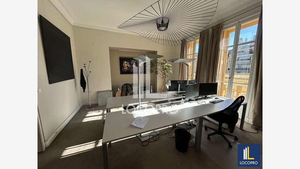 A louer plateau de bureaux 205m² Carré d'Or à Nice