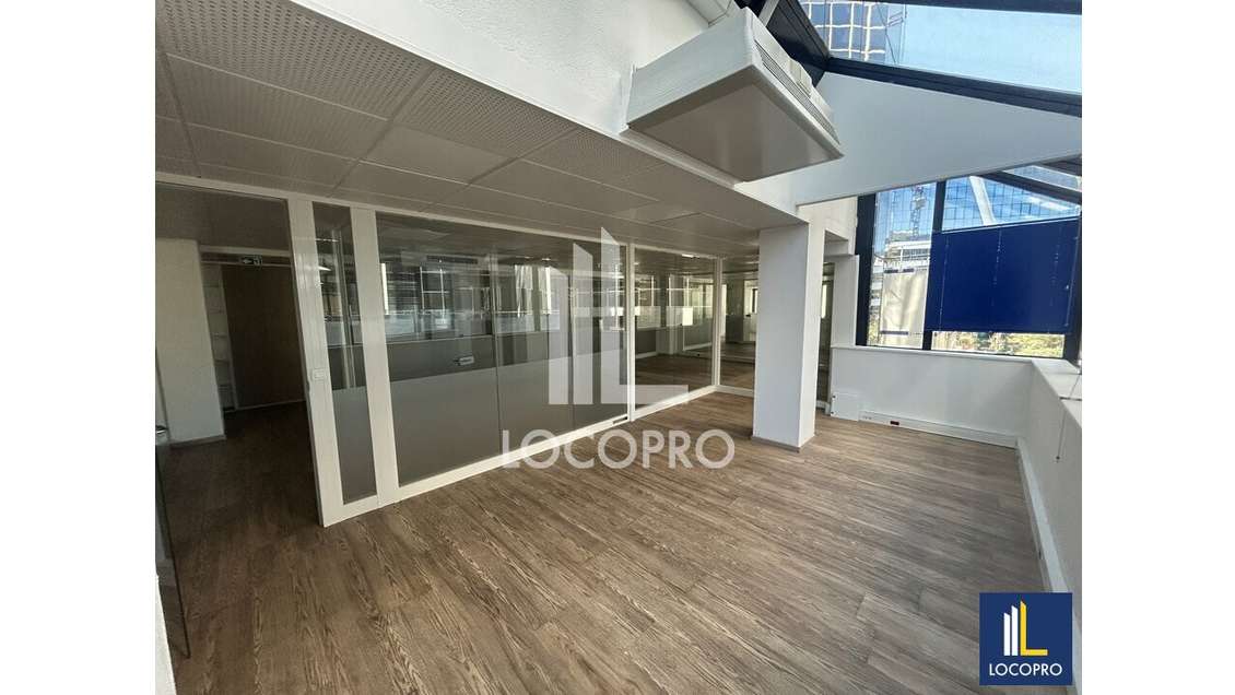 A louer bureaux à partir de 95m² à Nice Arenas