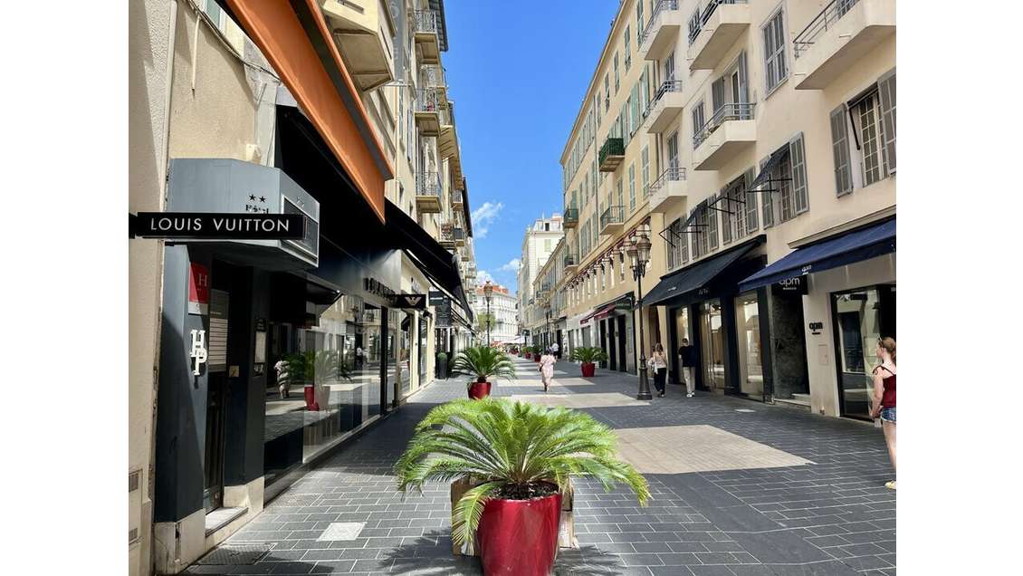 A louer bureau 75m² Rue Paradis à Nice