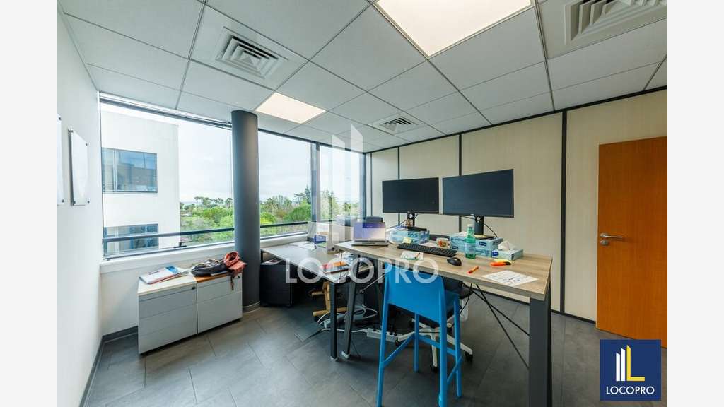 A louer bureaux 495m² R+4 vue mer à Nice Arenas