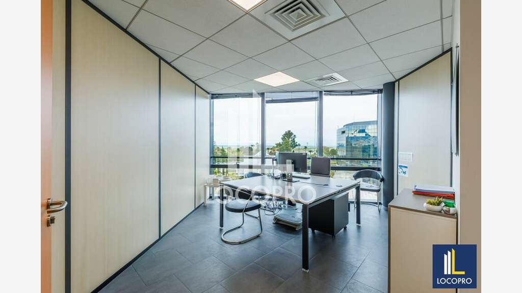 A louer bureaux 495m² R+4 vue mer à Nice Arenas