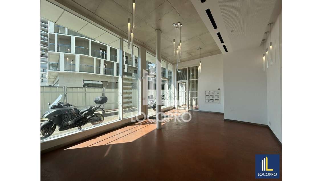Bureaux 376m² R+5 à louer AV Simone Veil à Nice