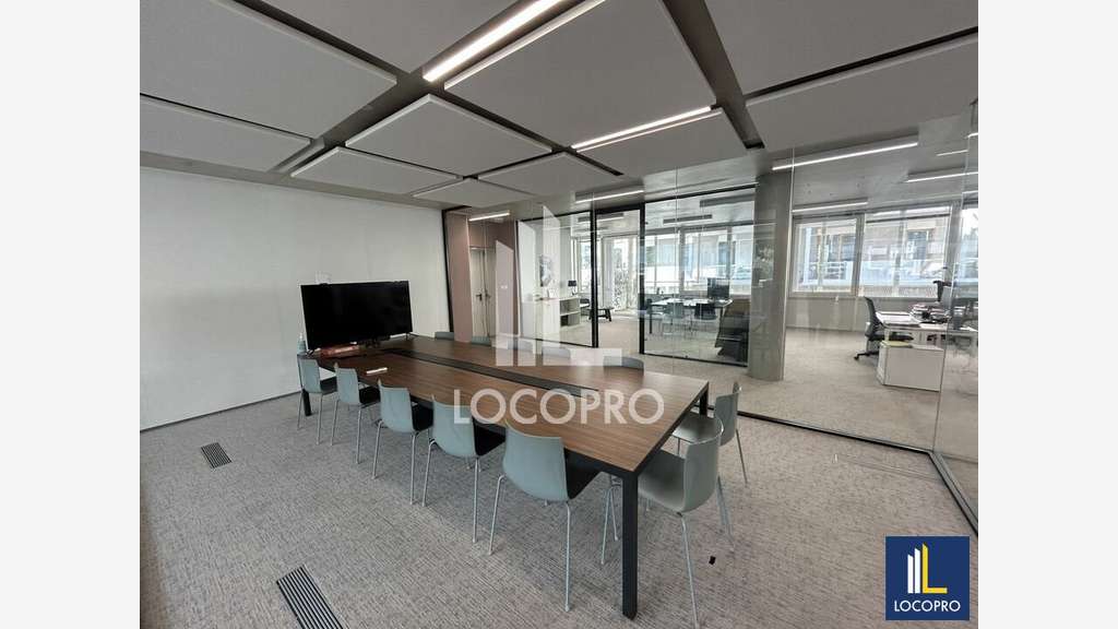 Bureaux 376m² à louer avenue Simone Veil à Nice
