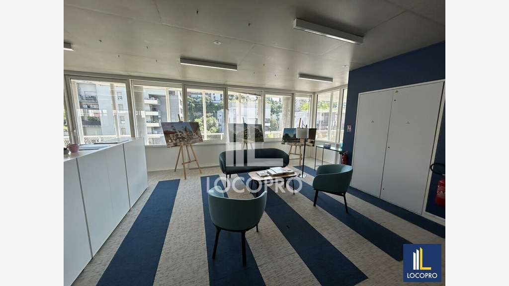 Bureaux 376m² à louer avenue Simone Veil à Nice