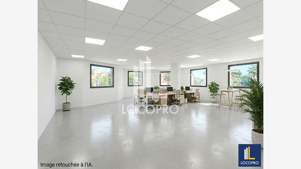 Loue bureaux de 779m² à Nice Californie