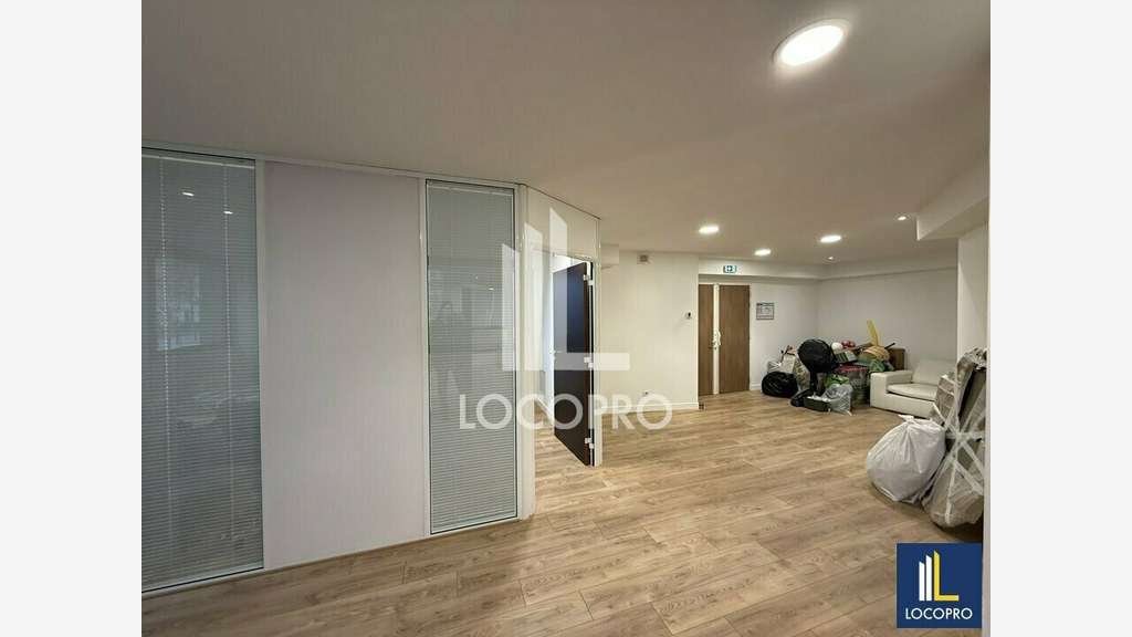 Loue bureaux de 779m² à Nice Californie