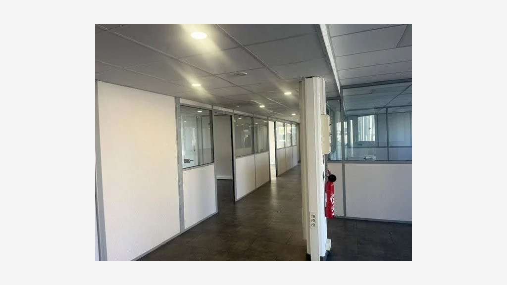 A louer bureaux de 230m² à Nice prox tram
