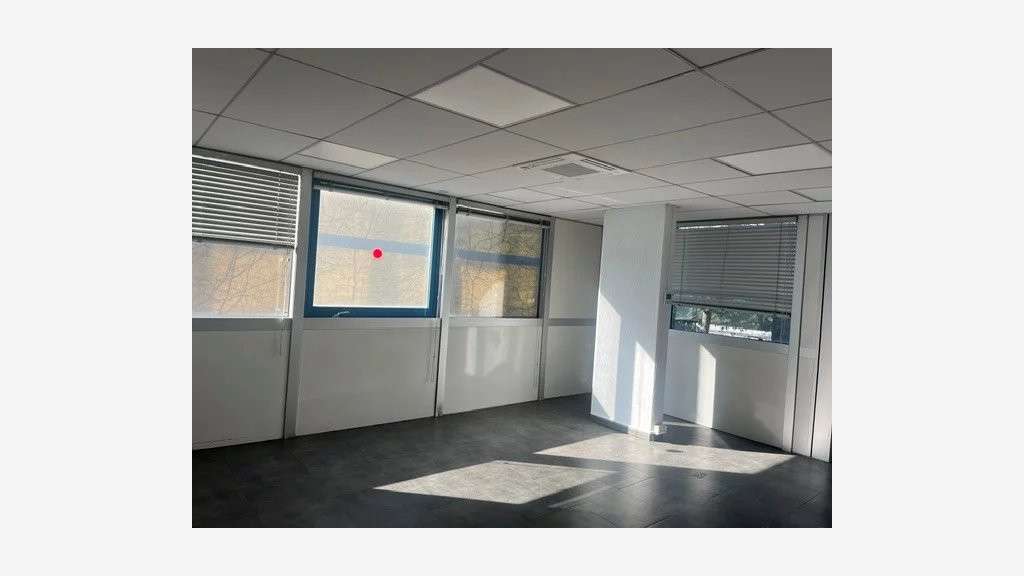 A louer bureaux de 230m² à Nice prox tram