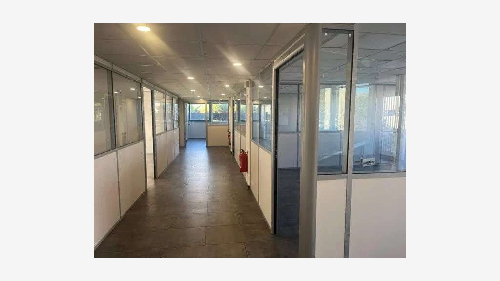 A louer bureaux de 230m² à Nice prox tram