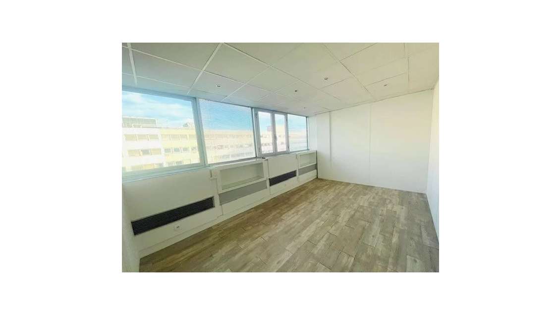 A LOUER - BUREAU 16M2 - NICE PASTORELLI