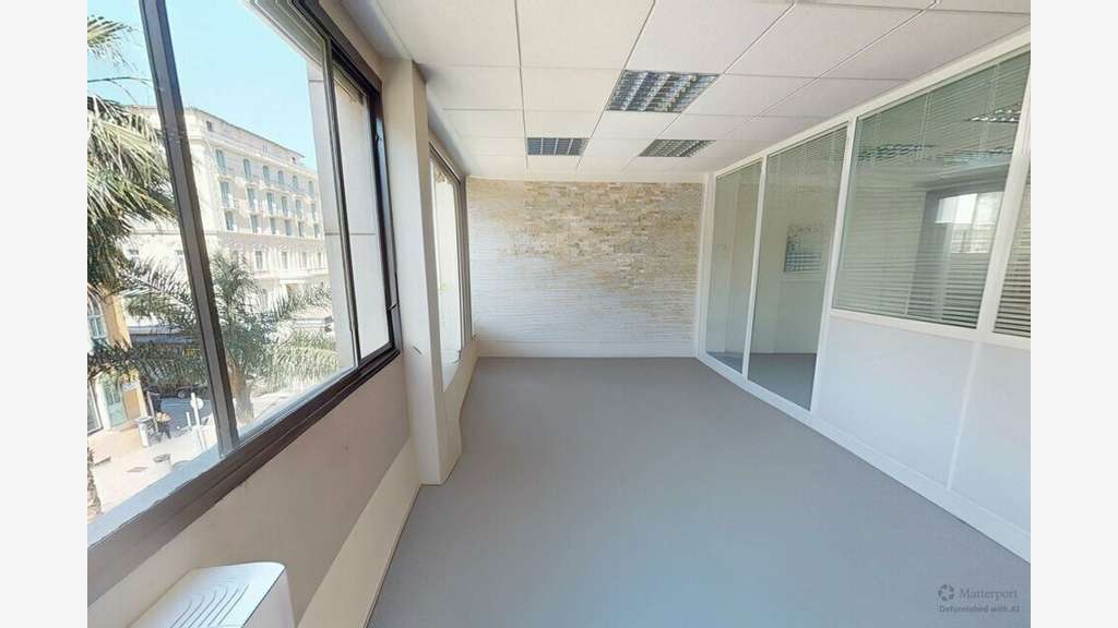 A louer bureaux de 77m² à Nice centre ville Wilson