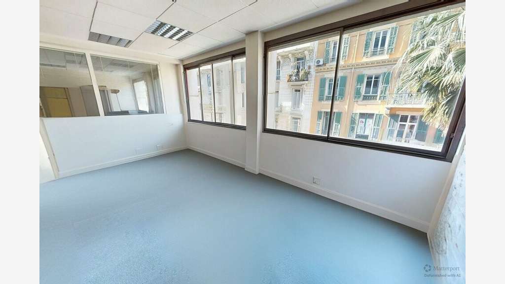 A louer bureaux de 77m² à Nice centre ville Wilson