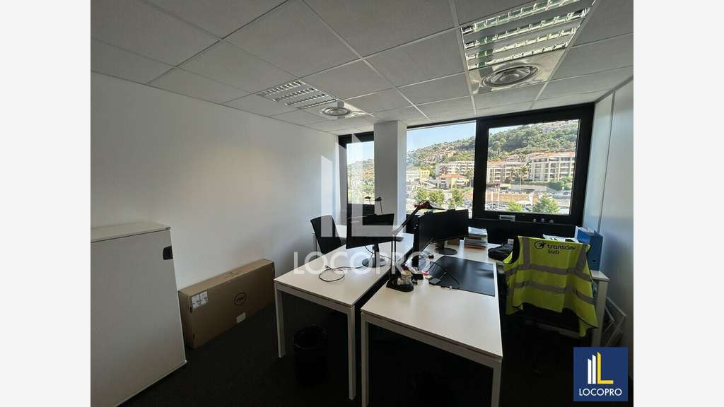 A louer bureaux 435m² Parc Affaire Nice La Plaine