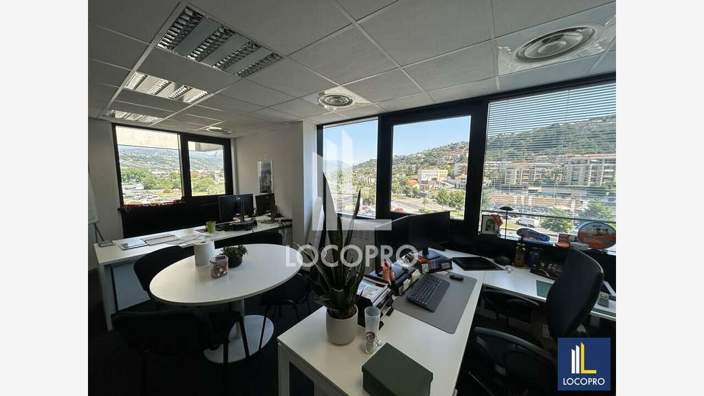 A louer bureaux 435m² Parc Affaire Nice La Plaine