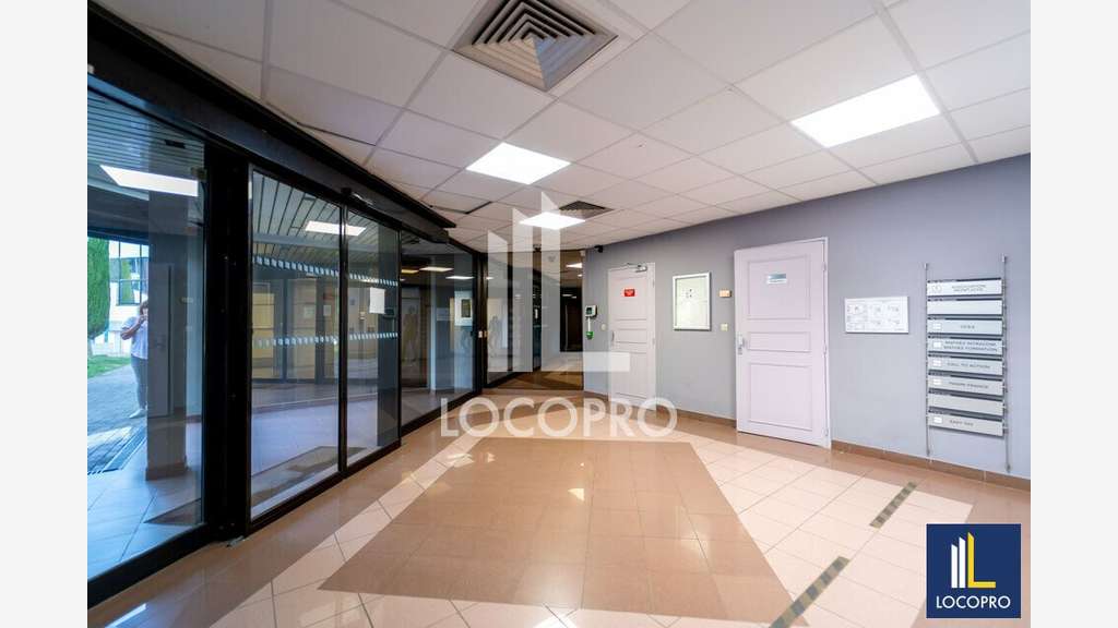 Location plateau 424m² R+2 Zone Nice la Plaine