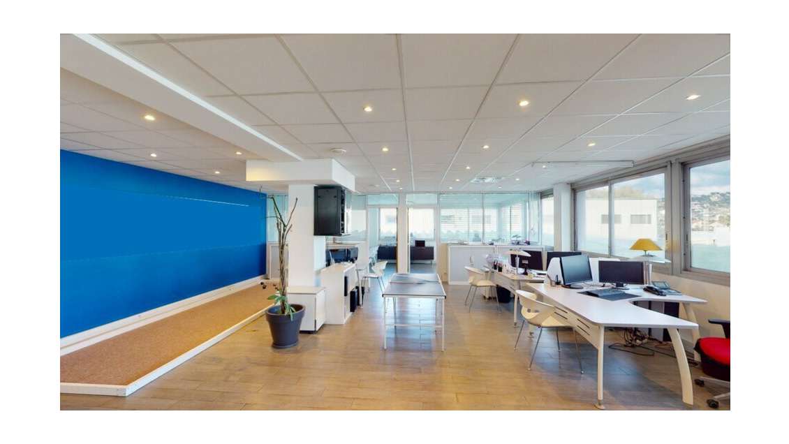 Bureaux rénovés de 192m² à louer à Nice la Plaine