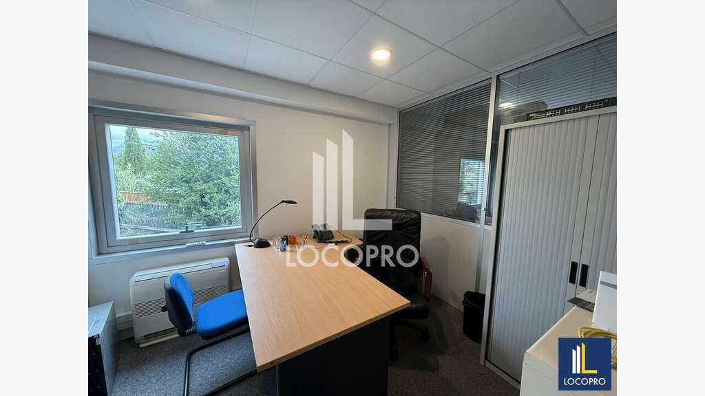 A louer bureaux rénovés 90m² Nice La Plaine