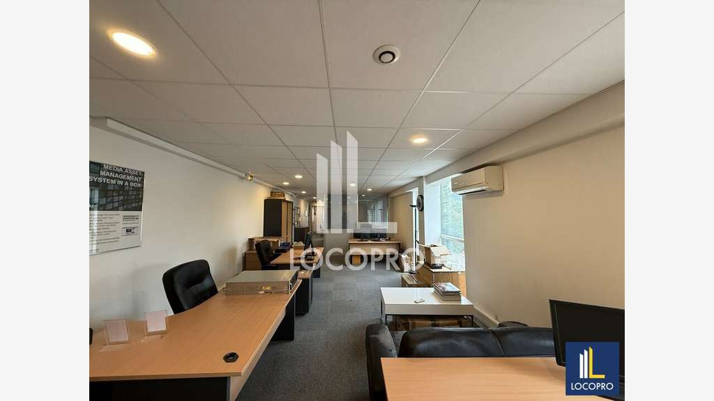 A louer bureaux rénovés 90m² Nice La Plaine