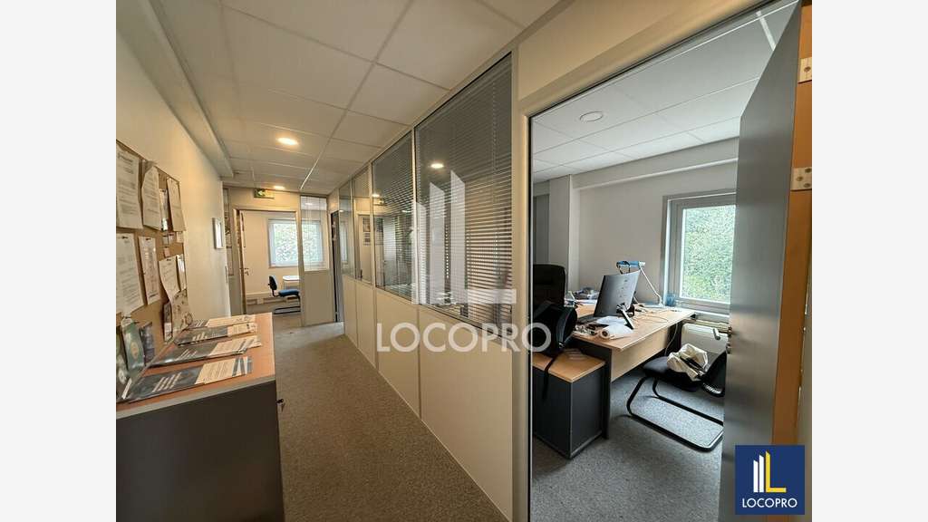 A louer bureaux rénovés 90m² Nice La Plaine