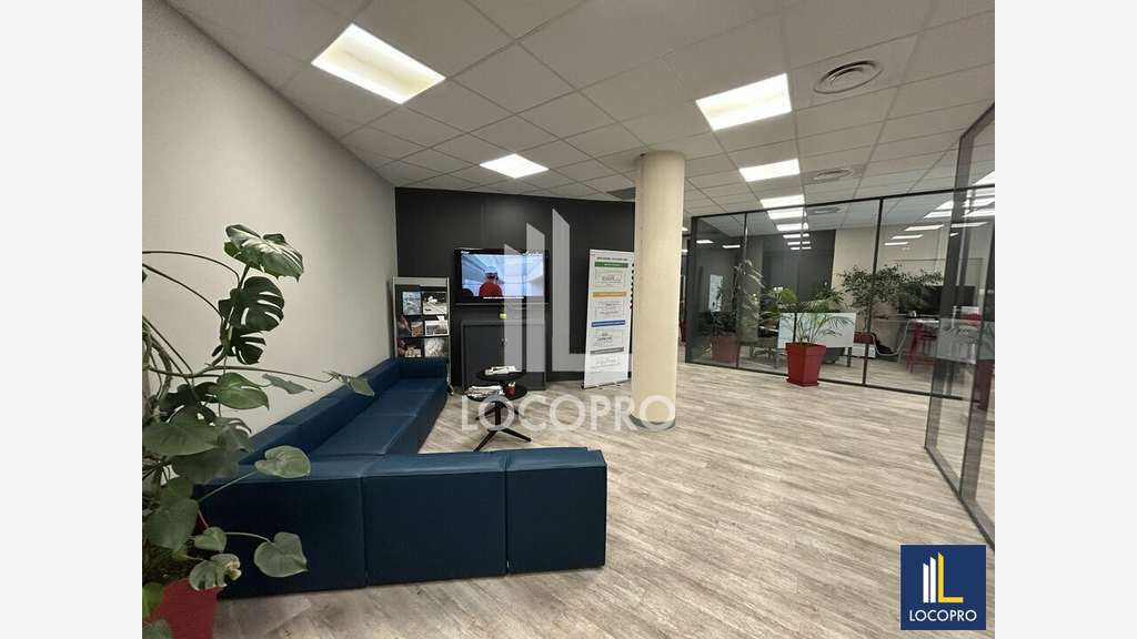 A louer bureaux de 768m² à Nice Éco Vallée