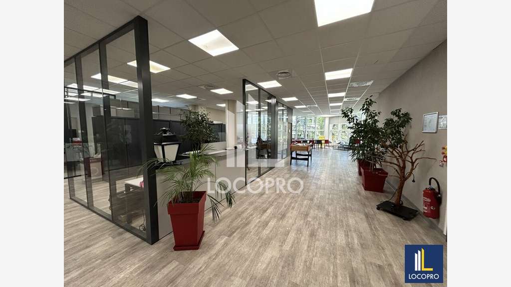 A louer bureaux de 768m² à Nice Éco Vallée