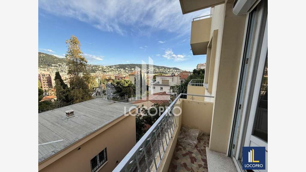 Loue bureaux 38m² avenue des Arènes de Cimiez Nice