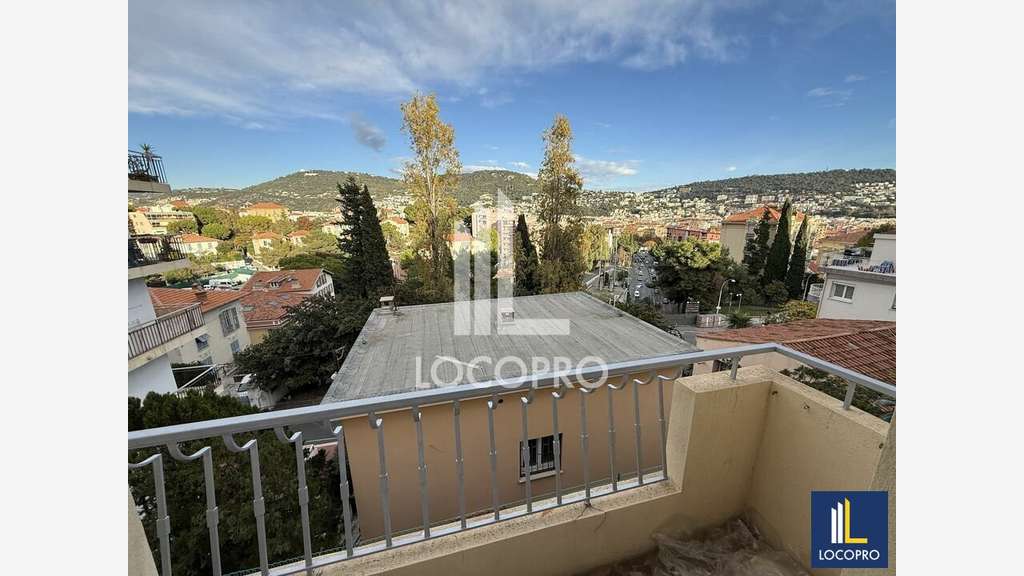 Loue bureaux 38m² avenue des Arènes de Cimiez Nice