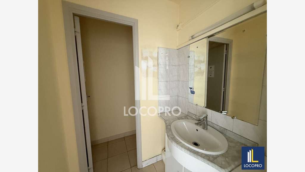 Loue bureaux 325m² avec terrasse à Nice Carré d'Or