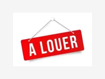 A LOUER - BUREAUX 140M2 PARKINGS POSSIBLE - BAS FA