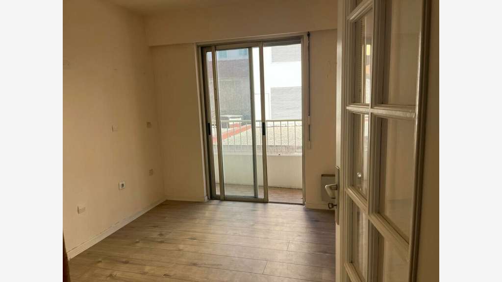 Loue appartement professionnel 81m² Nice Deroulede
