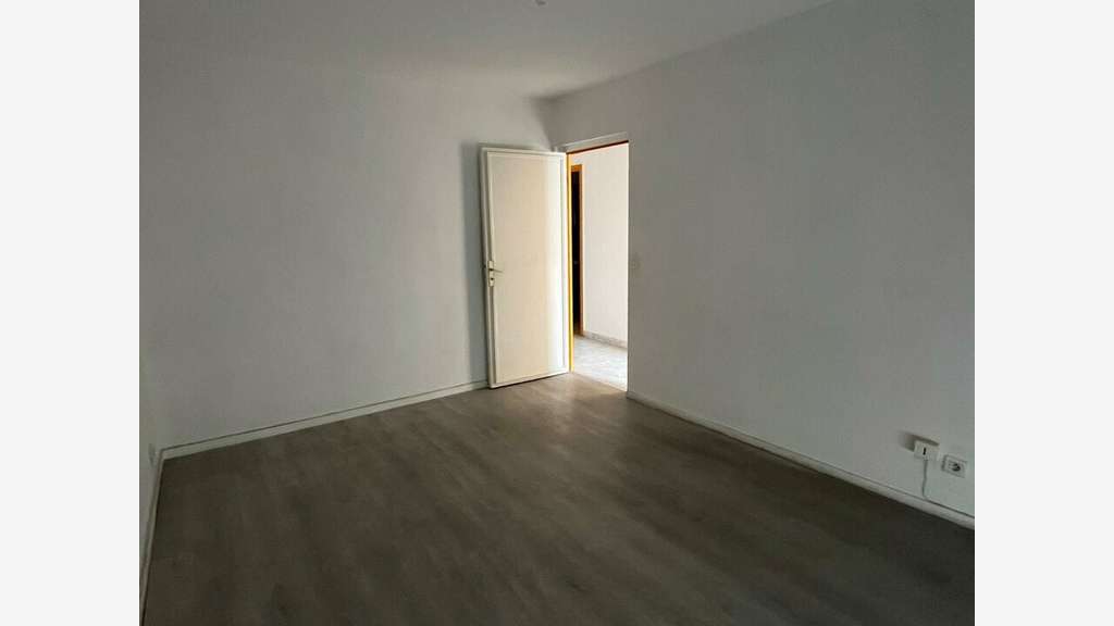 Loue appartement professionnel 81m² Nice Deroulede