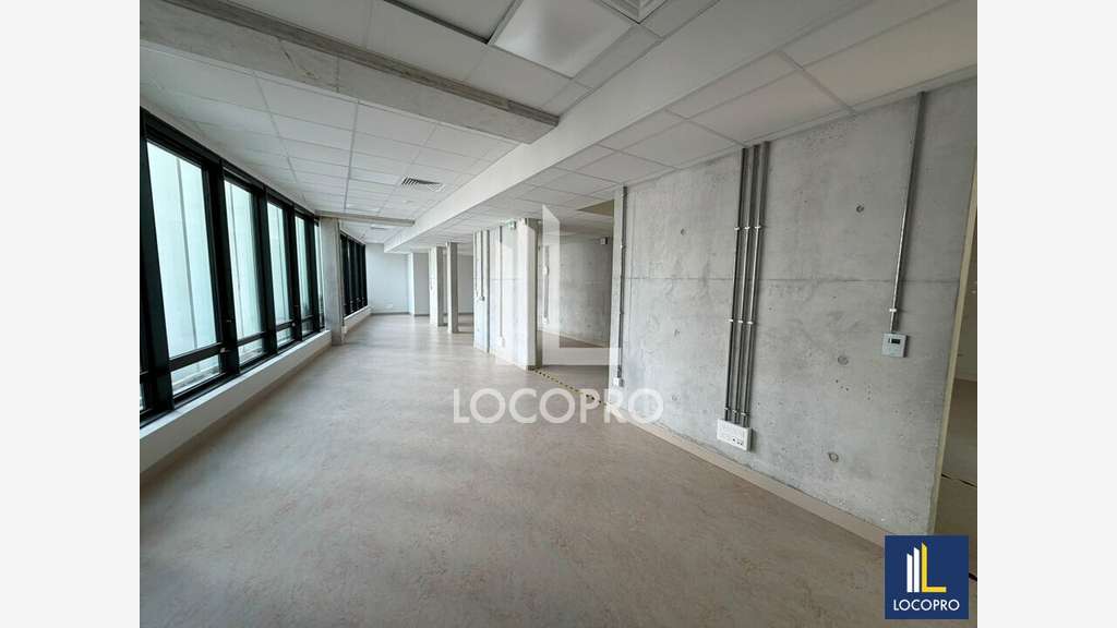 A louer bureaux 283m² Av Simone Veil à Nice