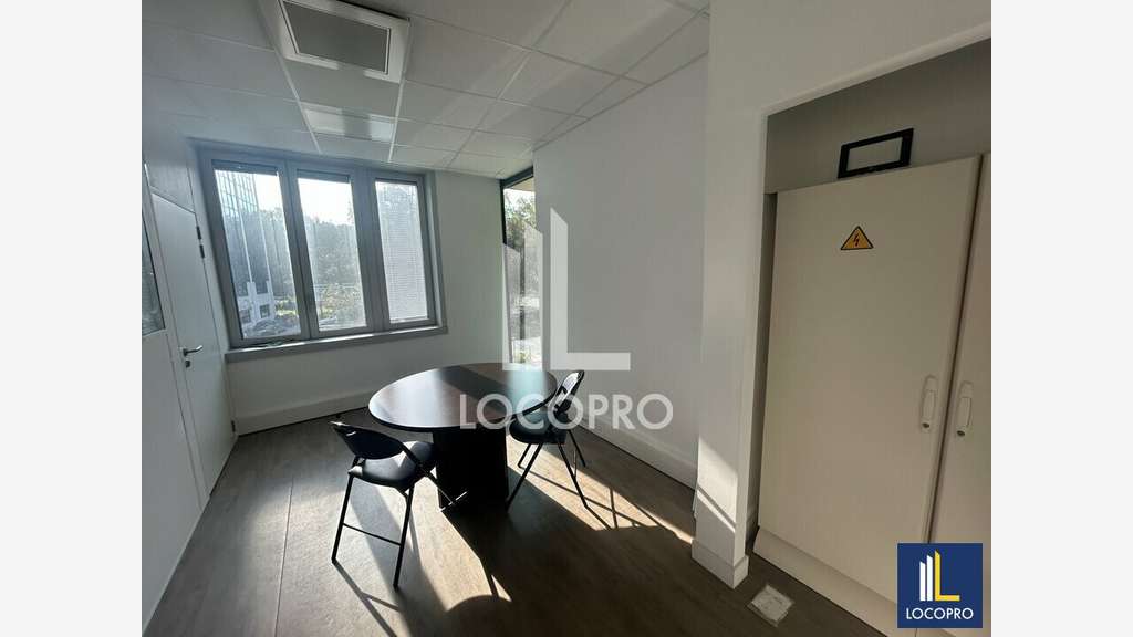 A louer bureaux 1189m² divisibles R+1 Nice Méridia