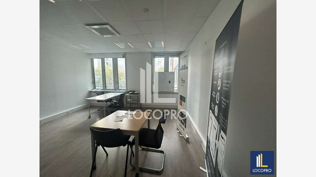 A louer bureaux 1189m² divisibles R+1 Nice Méridia