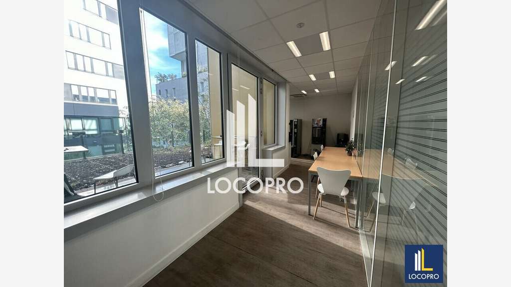 A louer bureaux 1189m² divisibles R+1 Nice Méridia