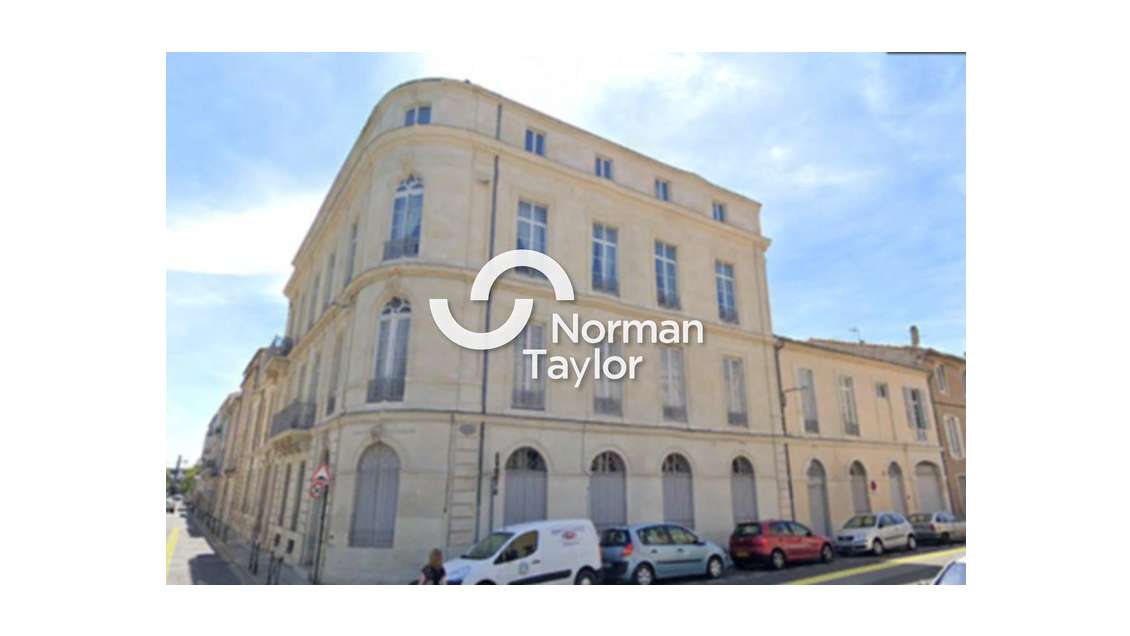 Bureaux à partir de 118 m² à louer à Nîmes 