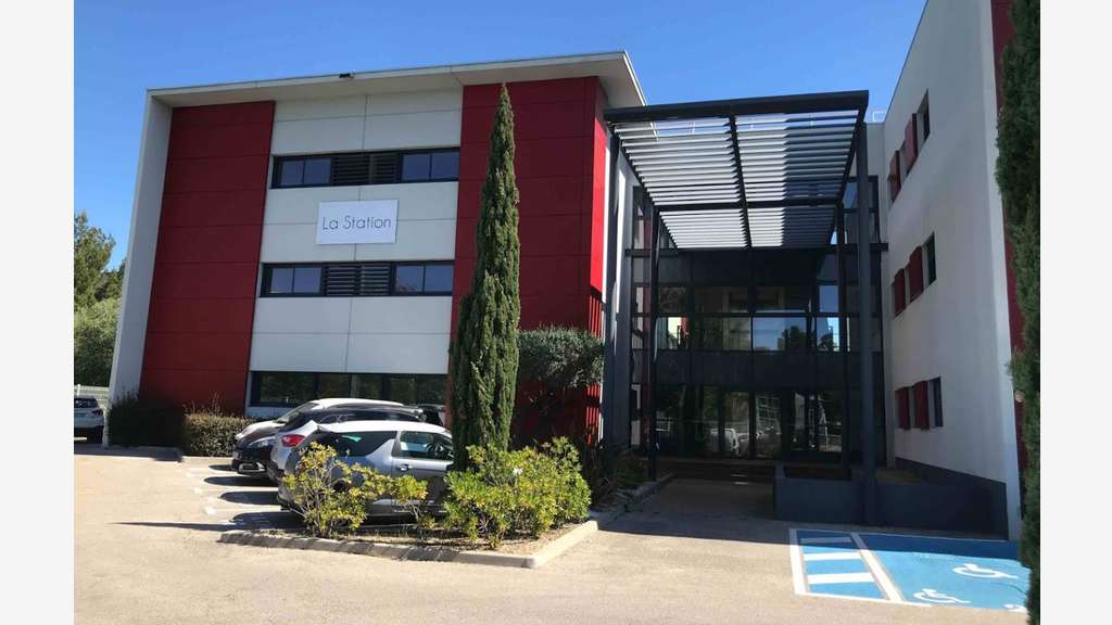 À louer bureaux de 15m² à 71m² à Nîmes BIC Innovup