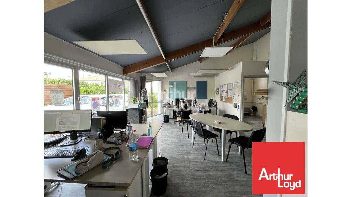 Bureaux 280m² à louer à Niort avenue de Paris