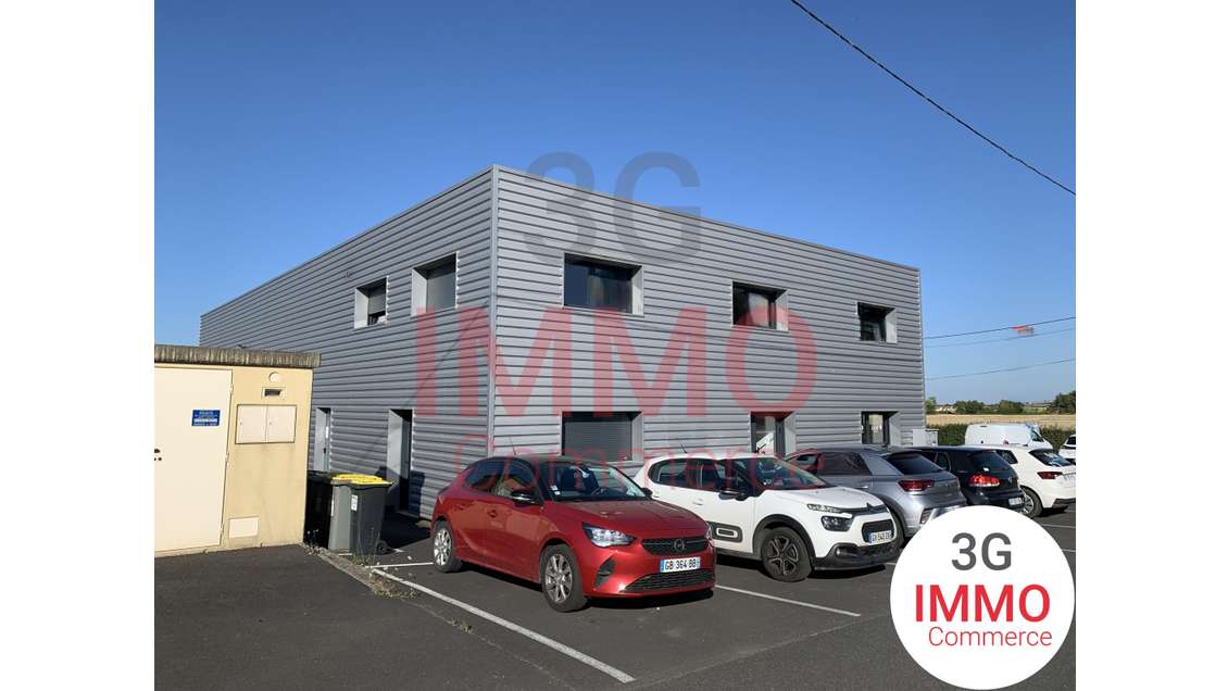 A louer bureaux 100m² en étage à Niort